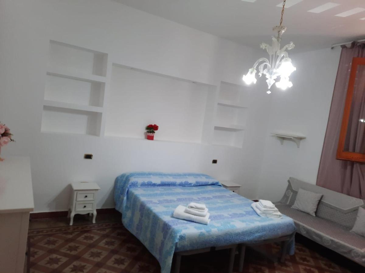 Appartamento Via Filippini Reggio di Calabria Exteriör bild